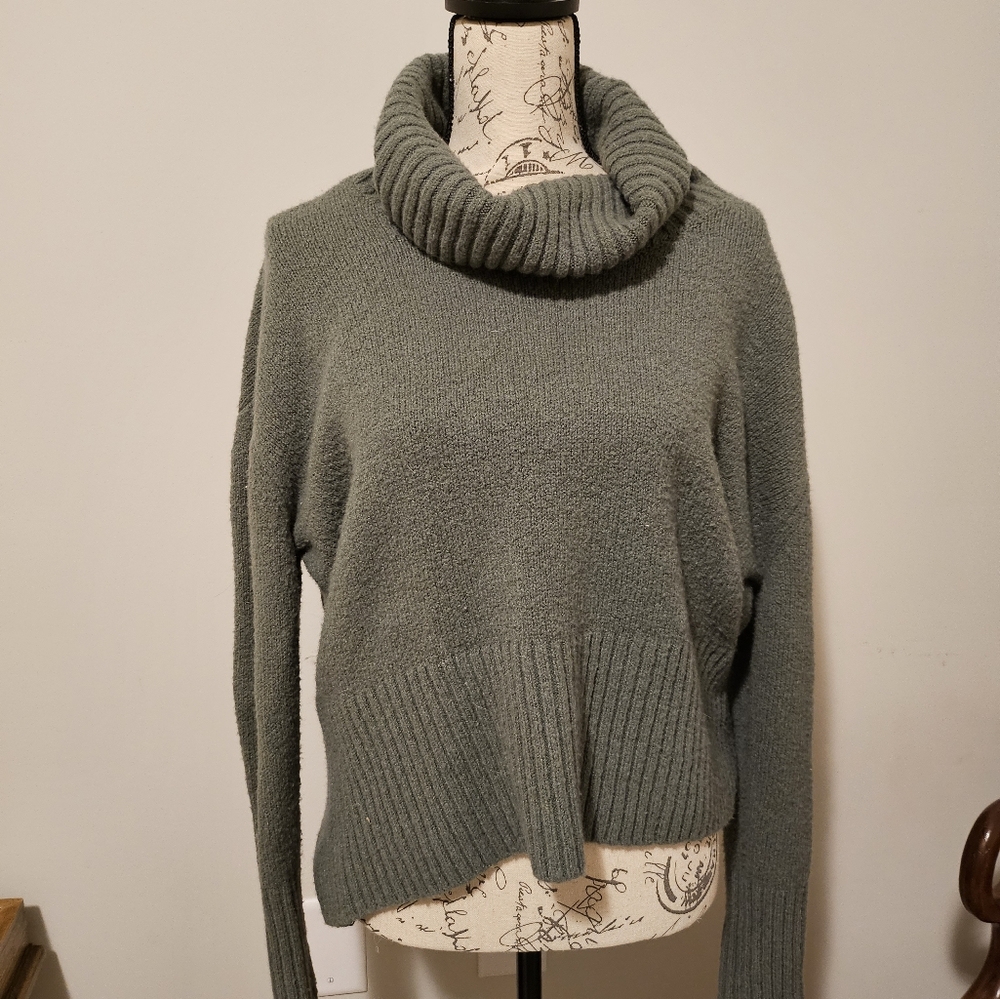 Rachel Zoe sweater
